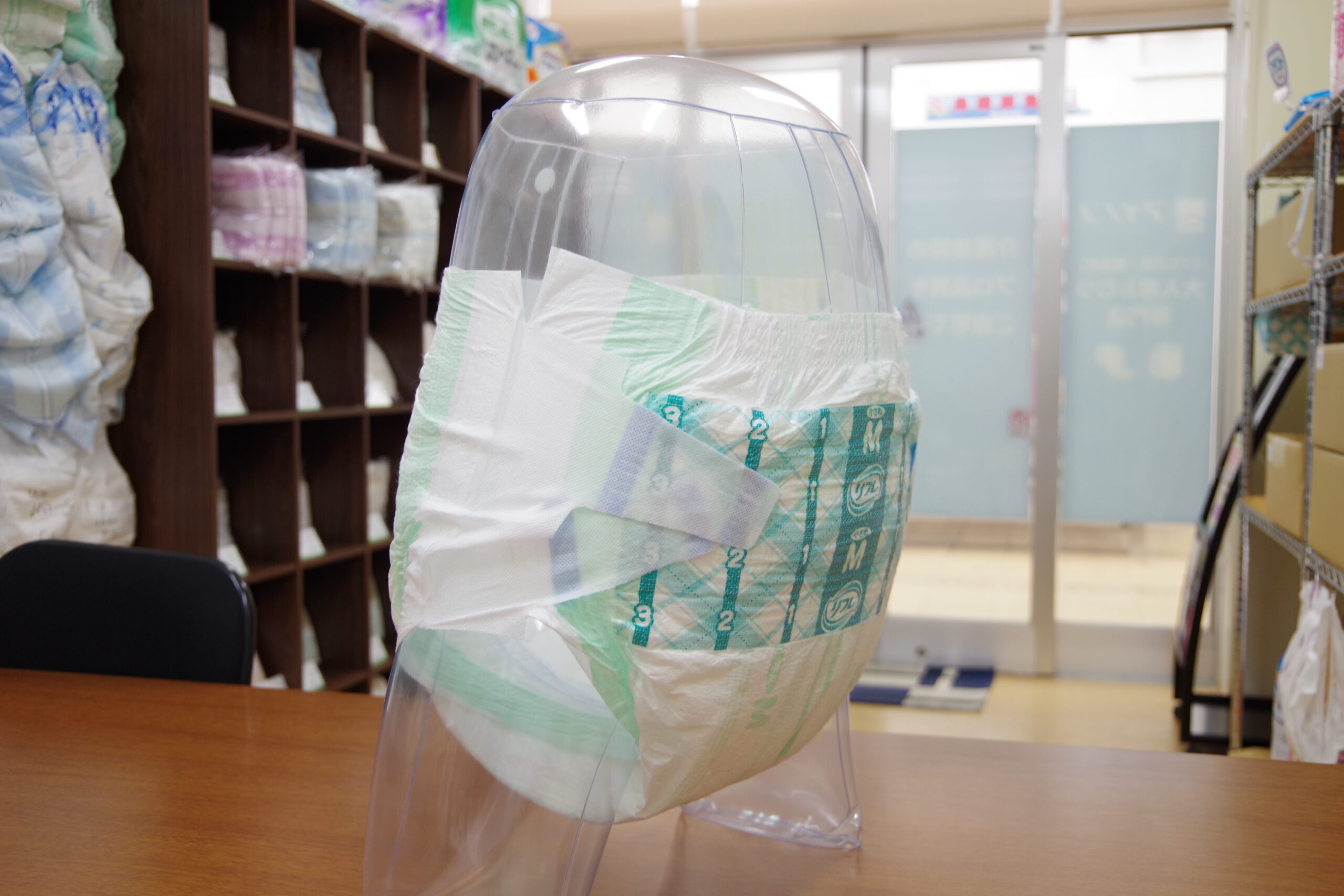 リフレ 簡単テープ止めタイプ Ⅿ｜株式会社アイノン｜おむつで介護を 